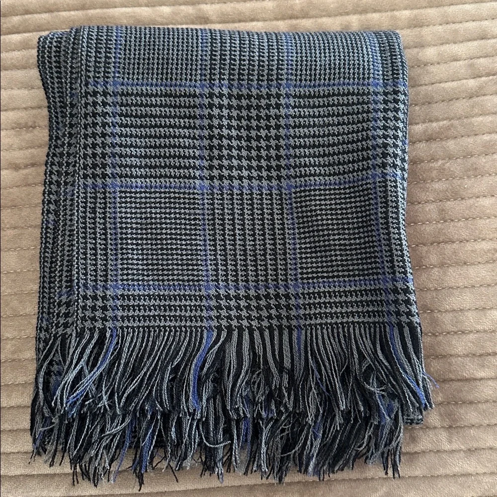 Polo Ralph Lauren Gray Blue Herringbone Plaid Fringed Wool Scarf